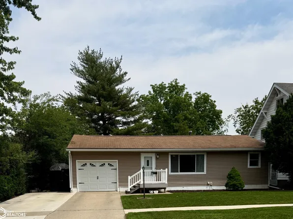 810 Stevens St, Iowa Falls, IA 50126