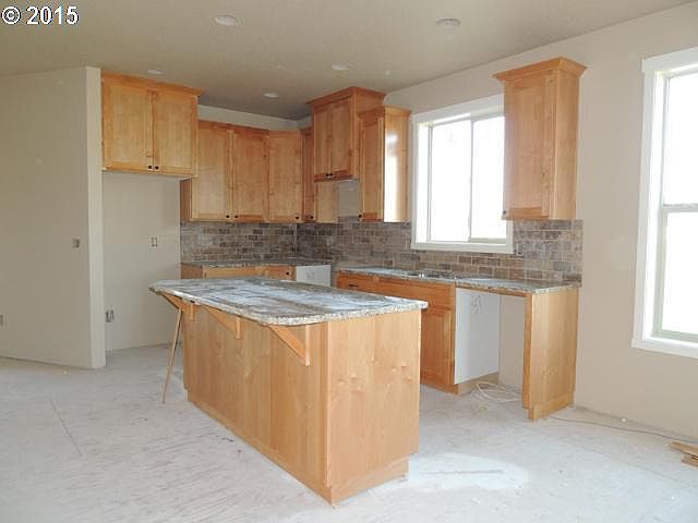 2nd image of 12723 NE 53rd St