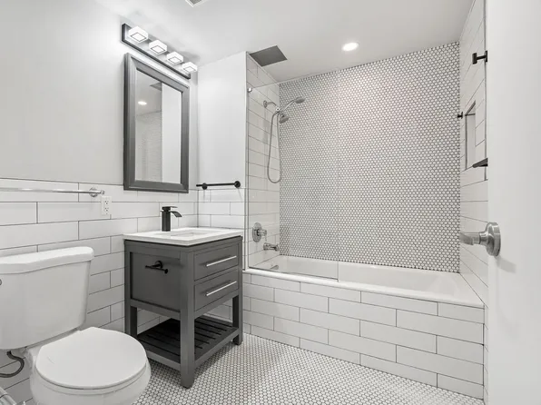 47-05 5th Street image 5 of 20