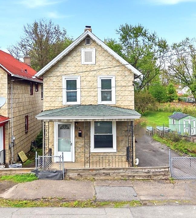 1st image of 124 Wells St