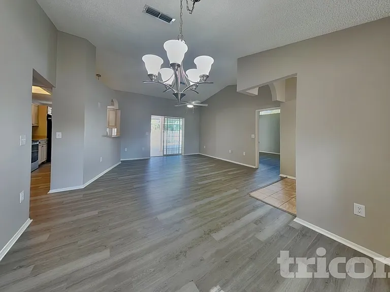 5150 Ashton Pines Ln — Photo 4
