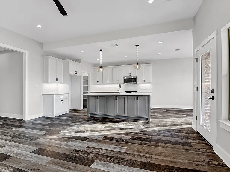 1808 Aleia Cv — Photo 17
