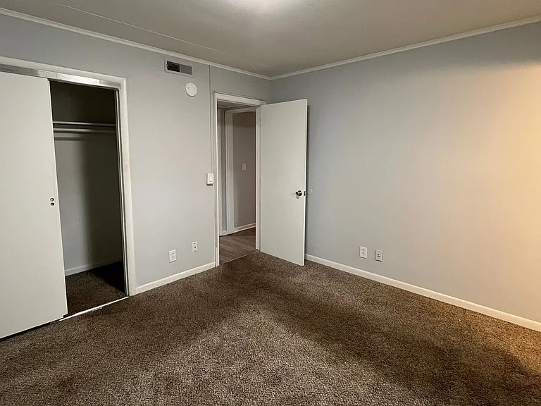 1200 Craigmont Dr — Photo 31