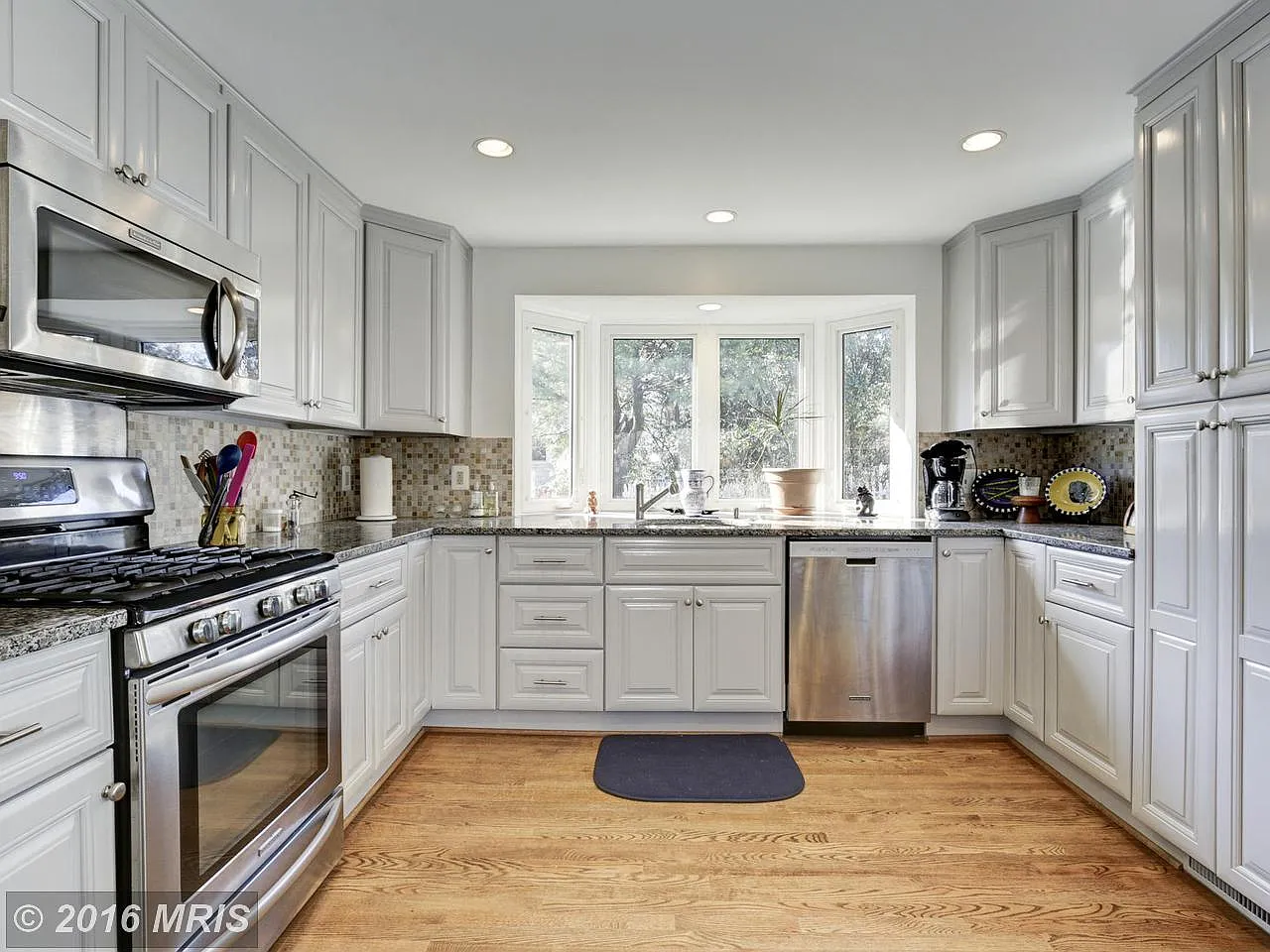 4100 Livingston St NW photo 1
