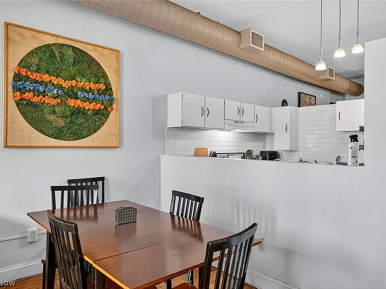 408 W Saint Clair Ave #319 — Photo 12