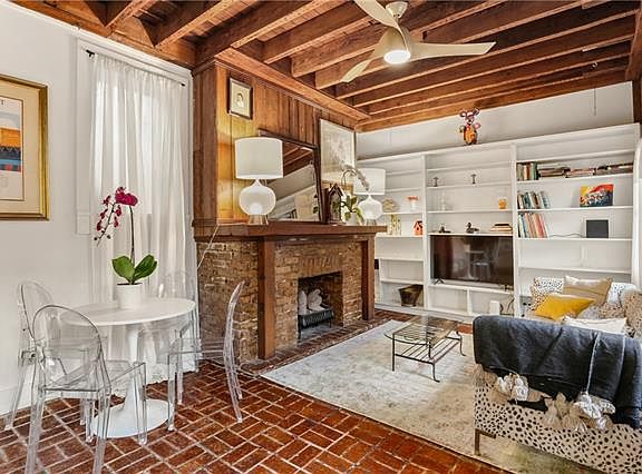 3rd image of 1709 Prytania St