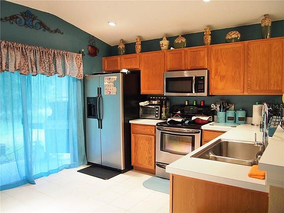 4th image of 18173 Portside St