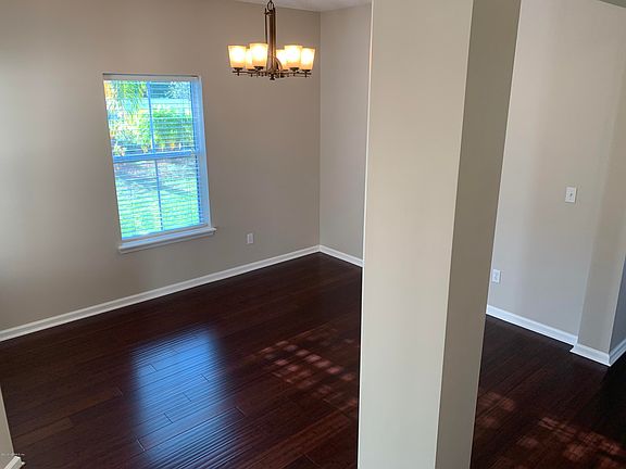 3rd image of 6414 Lavenhorn Ct