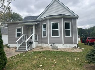 1116 W 6th St, Staunton, IL 62088