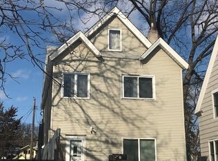 895 Thomas Ave APT 1, Saint Paul, MN 55104
