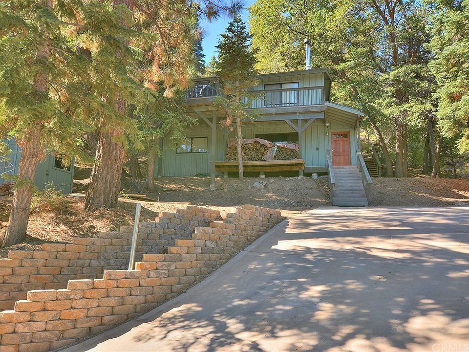 1st image of 42941 Dogwood Dr