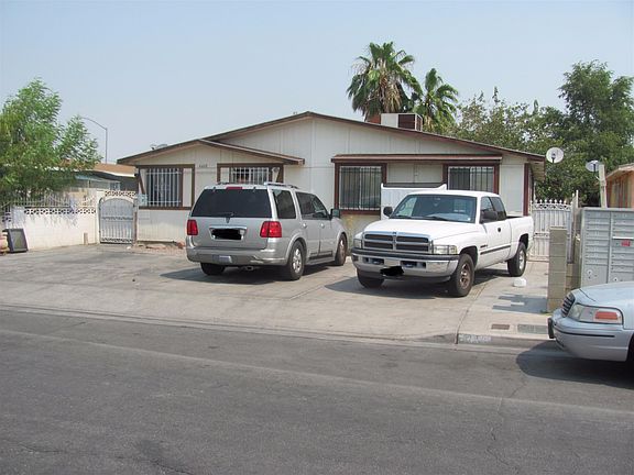 3rd image of 4408 Cool Valley Dr