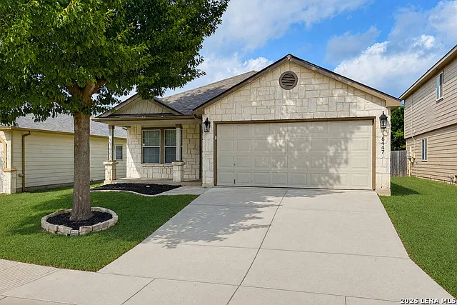 4 bed, 2.0 bath, 1731 sqft, $1,680 — Photo 2