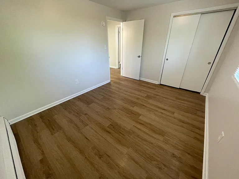 8948 White Oak Ave #5 — Photo 9