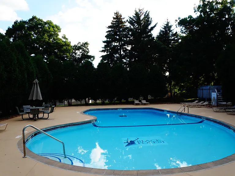 1601 N Innsbruck Dr #319 — Photo 3