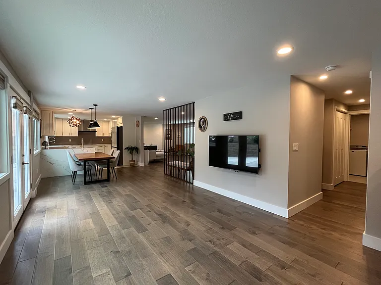 14715 SE 46th St — Photo 9