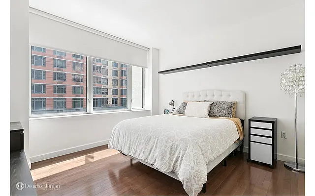 Rented by Douglas Elliman | media 28