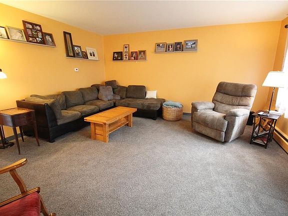 4th image of 816 Peirson Ave