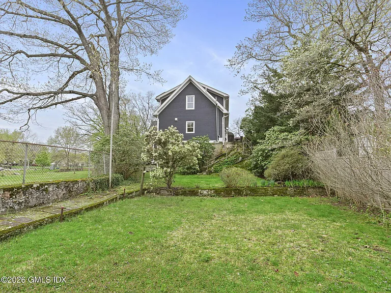 41 Grove St — Photo 28
