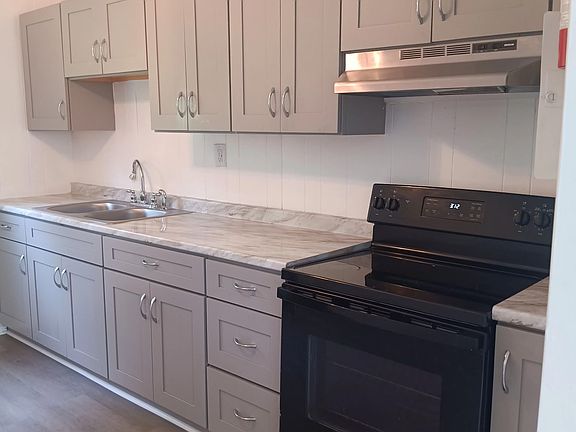 5th image of 120 Garrett Ln #120