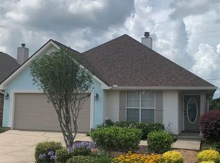 110 Boulder Dr, Lafayette, LA 70508