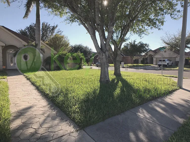 1918 Fawn Cir — Photo 32