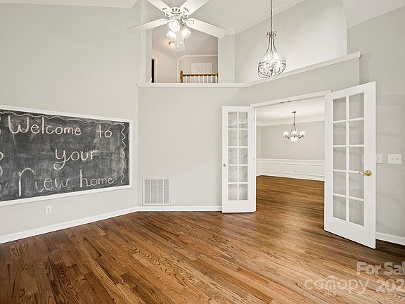 5th image of 8508 Summerfield Ln