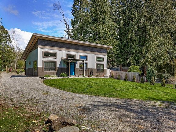 2nd image of 3644 Galiano Dr