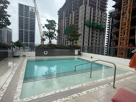4th image of 11 NE 6th St #706