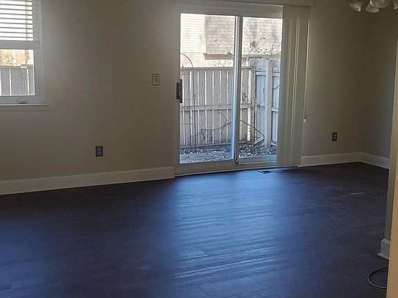 5th image of 899 Kirts Blvd #899