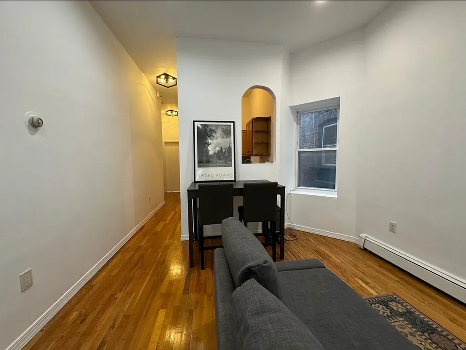 57 Saint Pauls Ave #4R