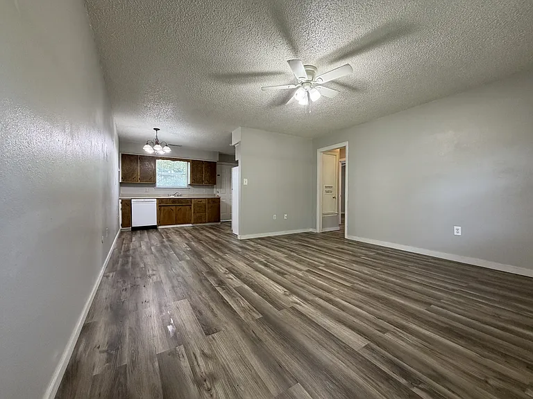 1309 S Washington Ave #4 — Photo 3