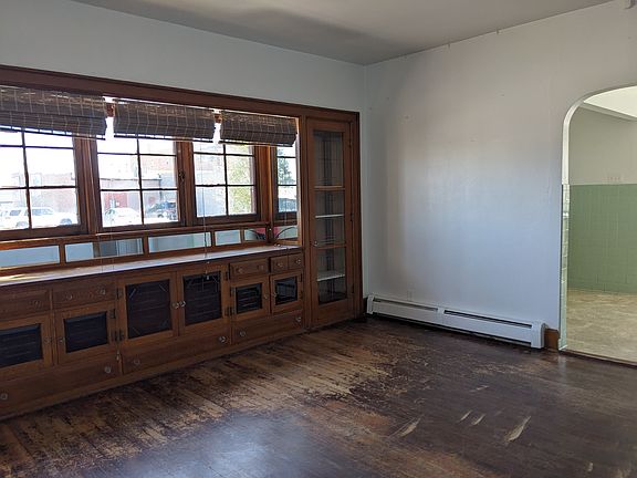 5th image of 116 N 5th St E APT B