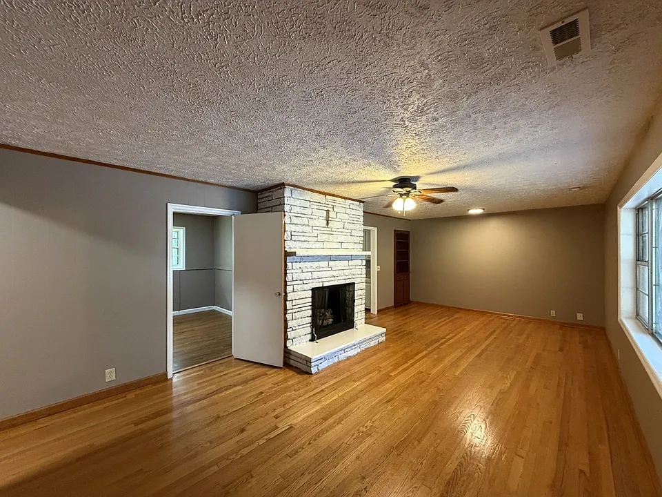 520 Lebanon Rd