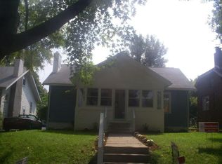 2747 Iowa St, Omaha, NE 68112