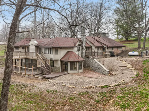 575 Avenstoke Rd, Waddy, KY 40076
