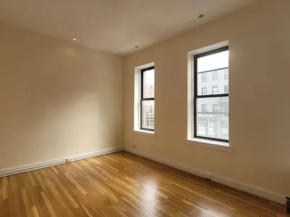 786 Lexington Ave APT 3F, New York, NY 10065