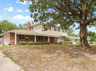 197 Country Club Rd, Shalimar, FL 32579