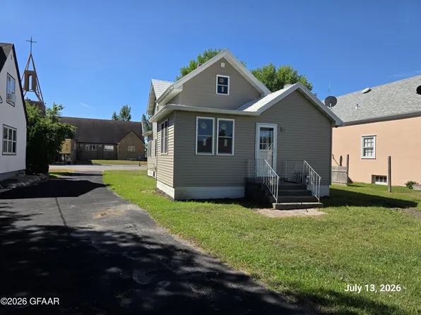 103 3rd Ave E, Ada, MN 56510