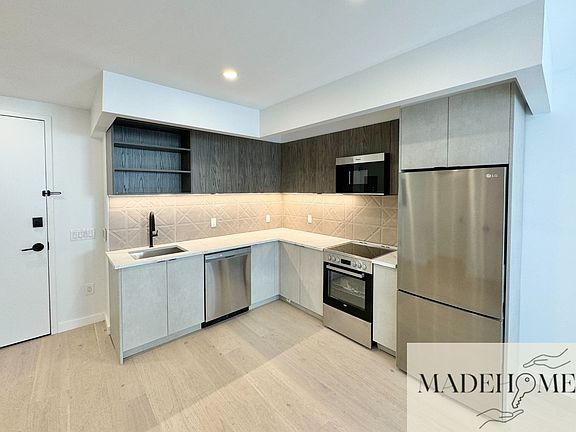 4th image of 37-25 32nd St #2L