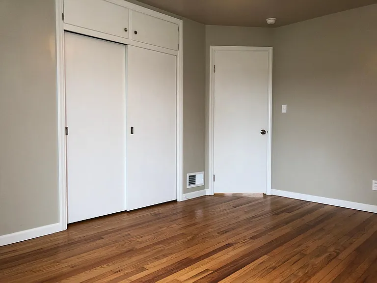 903 Kingsley Ave — Photo 14