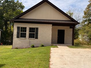 422 Smith St, Florence, AL 35630