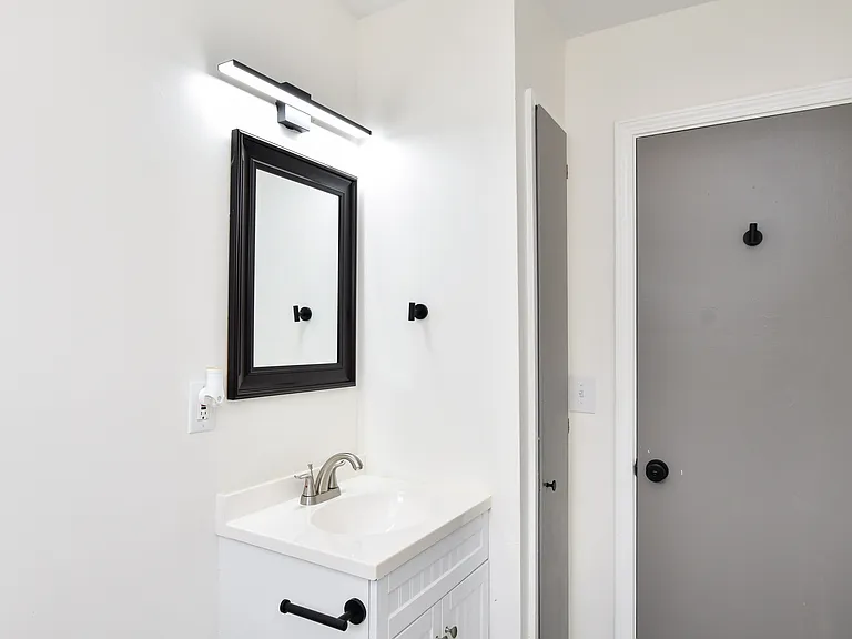 Bathroom (1) Bathroom (1)