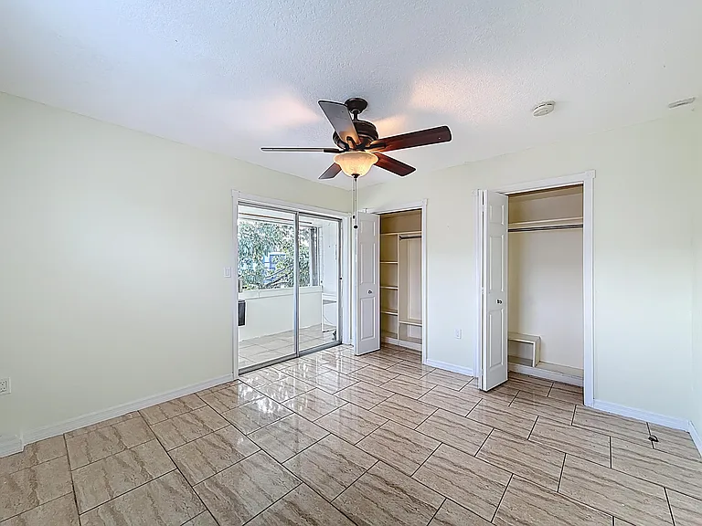 15610 NE 6th Ave #37B — Photo 15