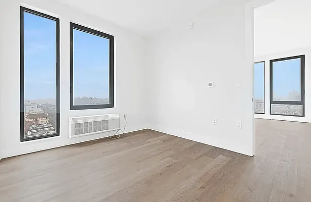 Rented by REAL New York | media 24