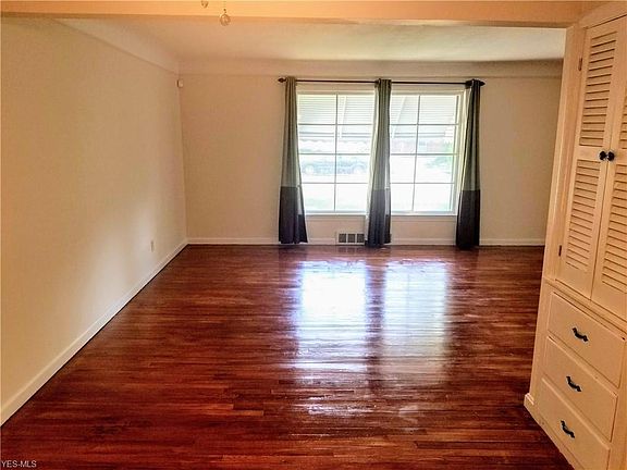 4th image of 3753 Princeton Blvd