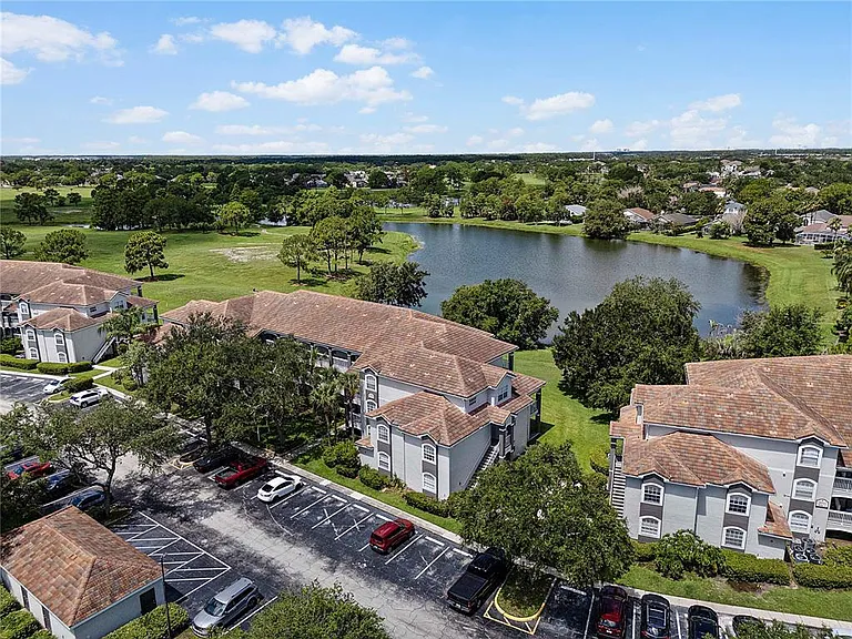 13929 Fairway Island Dr #818 — Photo 40