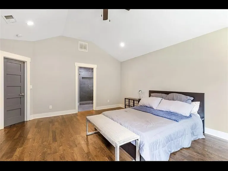 2039 Glendale Dr — Photo 25