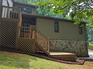 7234 Oakwood Ct, Thomasville, NC 27360