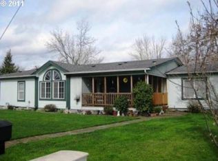 609 NE South Shore Rd, Portland, OR 97211